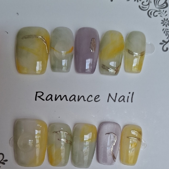 Other - Yellow and Purple Press-On Nails Size Large